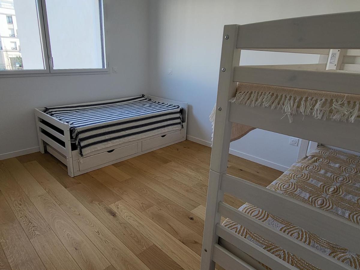 Superbe Appartement A 3Min A Pieds De La Gare Chessy  Exterior foto